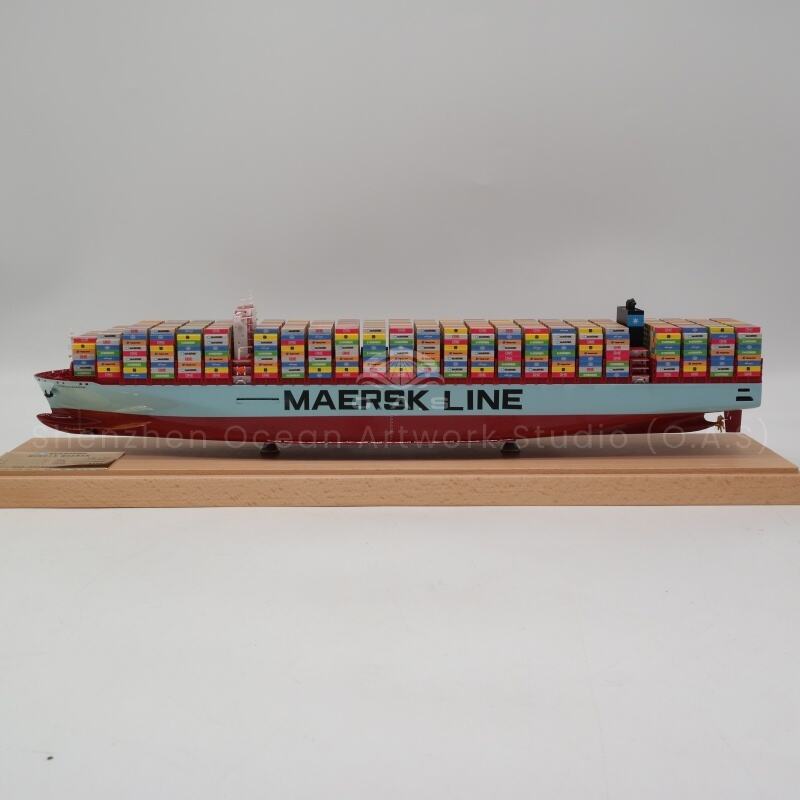 45cm 海上コンテナ船 MAERKSK LINE 完成品 模型 船舶鑑賞用 45cm 海上コンテナ船 MAERKSK LINE 完成品 模型 船舶鑑賞用